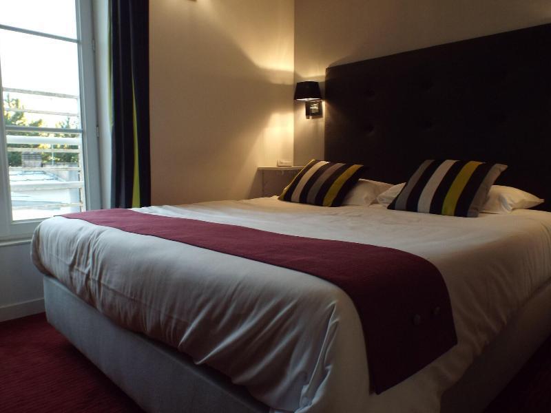Logis Hotel Saint Martin 올리언스 외부 사진