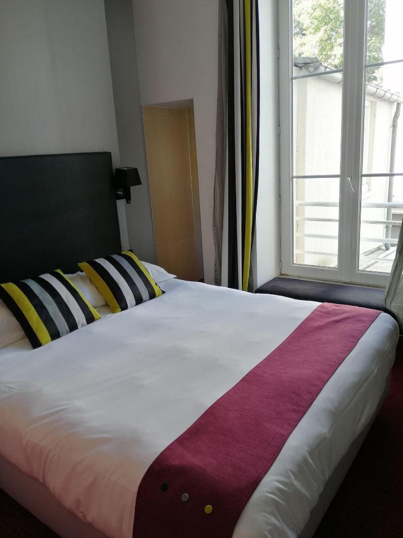 Logis Hotel Saint Martin 올리언스 외부 사진