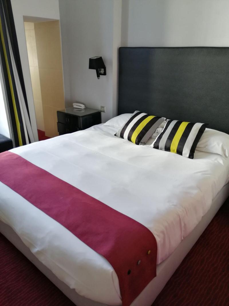 Logis Hotel Saint Martin 올리언스 외부 사진