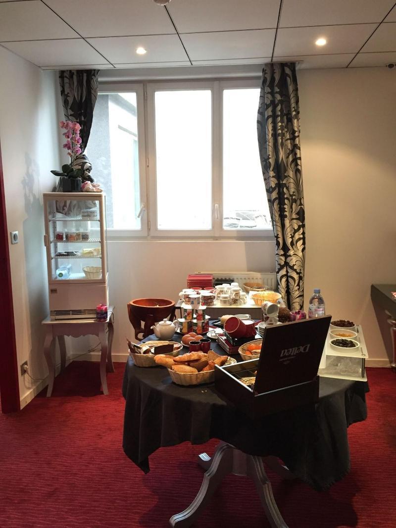 Logis Hotel Saint Martin 올리언스 외부 사진