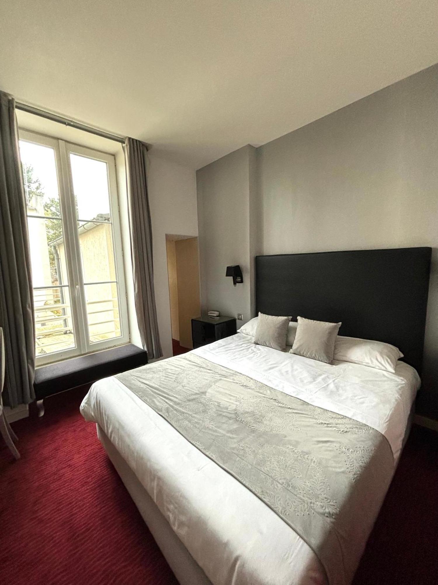 Logis Hotel Saint Martin 올리언스 외부 사진