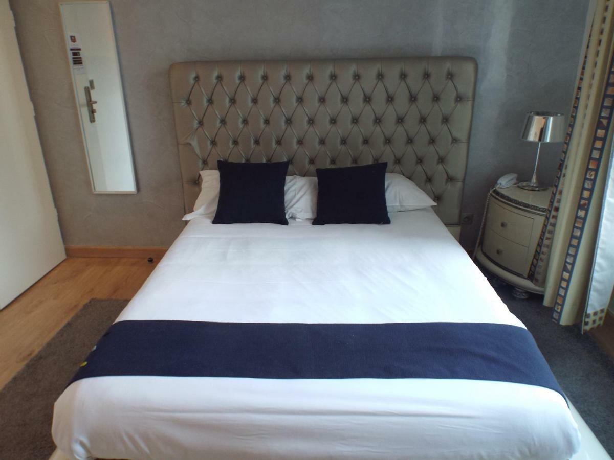 Logis Hotel Saint Martin 올리언스 외부 사진