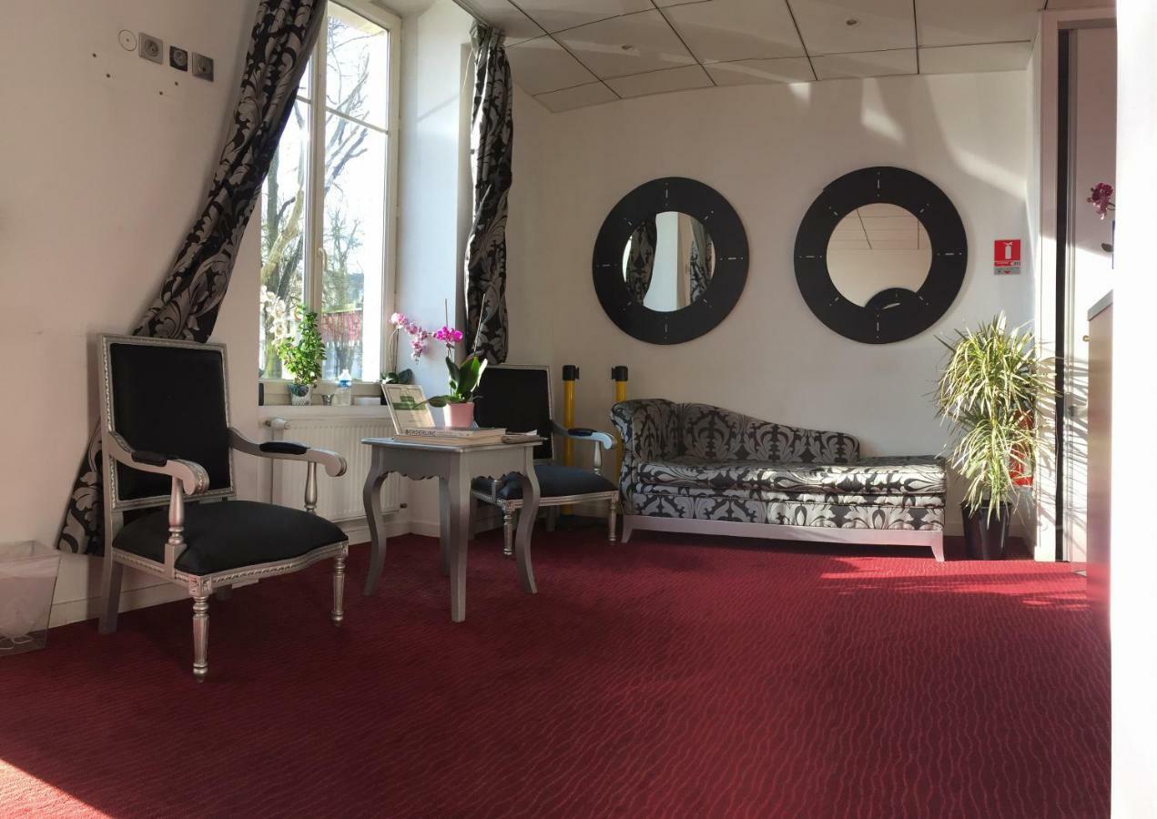Logis Hotel Saint Martin 올리언스 외부 사진